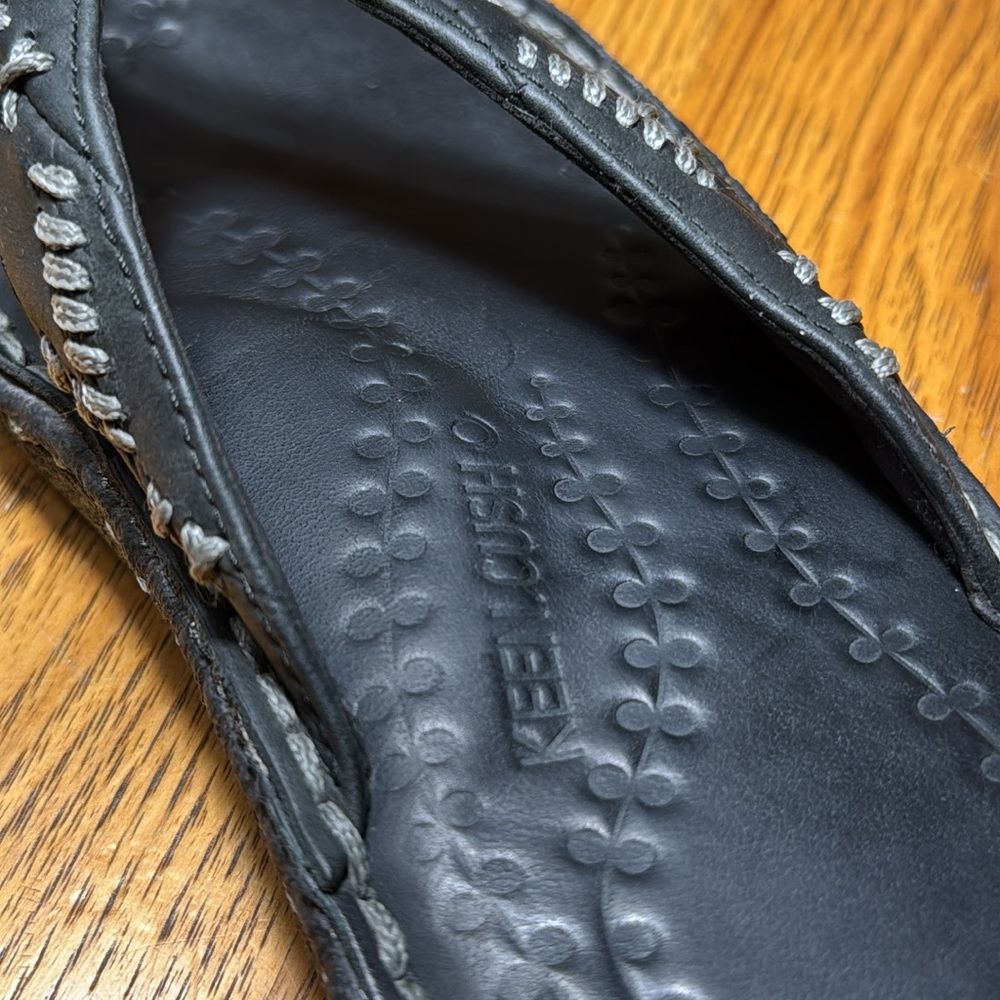 RARE KEEN BREE LEATHER THONG SANDALS - Picture 11 of 13